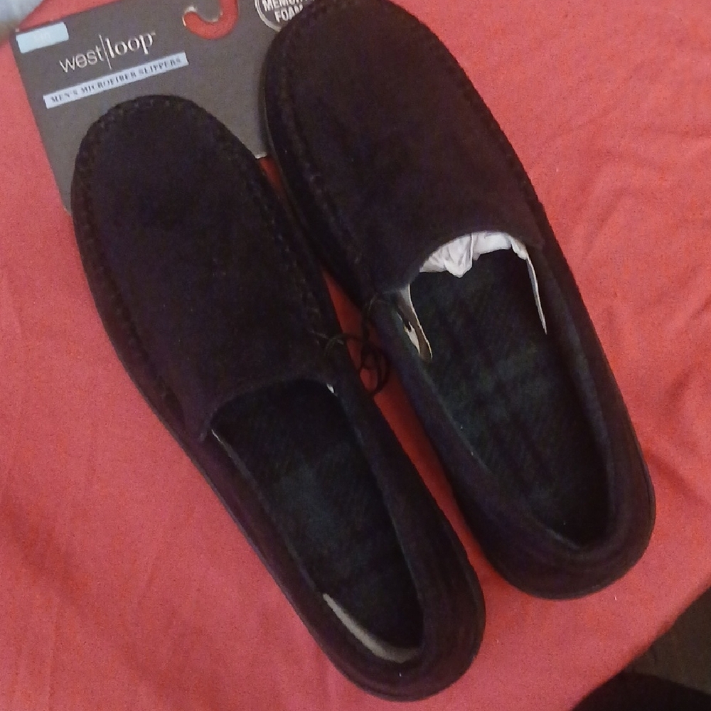 New Men's Slippers**Loafer Style Black Microfiber Large 11/12